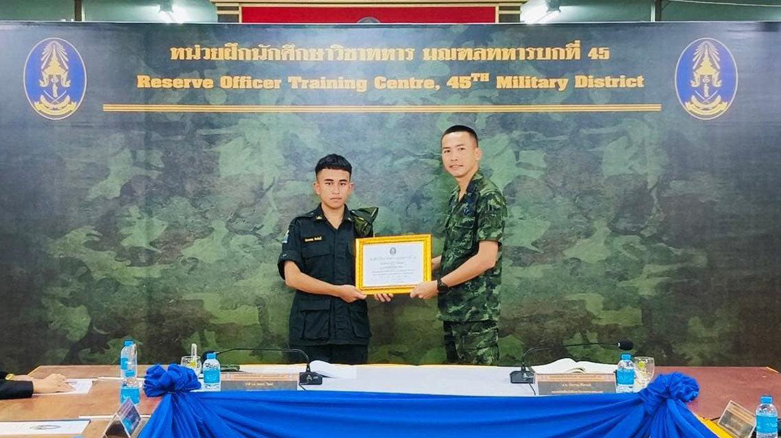 ขอแสดงความยินดี นายฉัตรมงคล รัตน์มณี นักศึกษาวิชาทหารปวช.1 แผนกวิชาอาหารและโภชนาการ ได้รับประกาศเกีบรติคุณจากการที่มีผลคะแนนการยิงปืนด้วยกระสุนจริงตามหลักสูตรการฝึกของนักศึกษาวิชาทหาร ชั้นปีที่ 1 และชั้นปีที่ 2 ประจำปีการศึกษา 2567