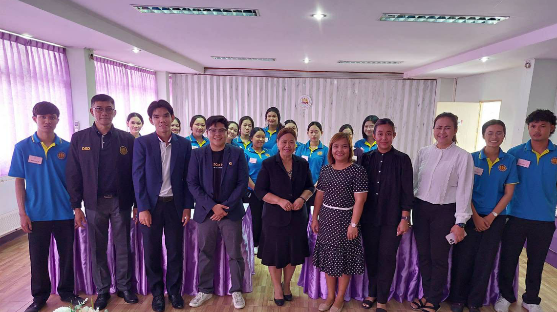  นางสาวสุธาทิพย์ มณีเนตร นำนักศึกษา ระดับ ปวส. เข้ารับการทดสอบมาตรฐานฝีมือแรงงานแห่งชาติ สาขา พนักงานผสมเครื่องดื่ม ระดับ 1 