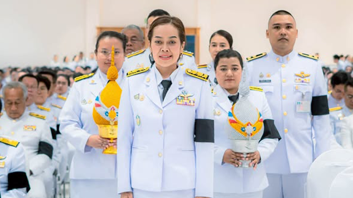 ดร.สุธาสินี คงทอง เข้าร่วมพิธีถวายเครื่องราชสักการะและวางพานพุ่ม และพิธีจุดเทียนถวายพระพรชัยมงคล วันเฉลิมพระชนมพรรษา สมเด็จพระนางเจ้าสุทิดา